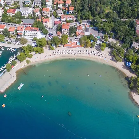 With Parking Space - 11743 Crikvenica