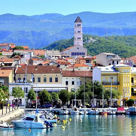 With A Parking Space - 11743 * Crikvenica